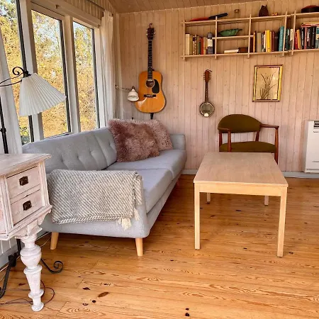 Cozy Private Close To The With Fireplace *